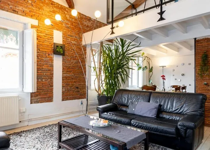 Apartment De Caractere T5 En Hypercentre *